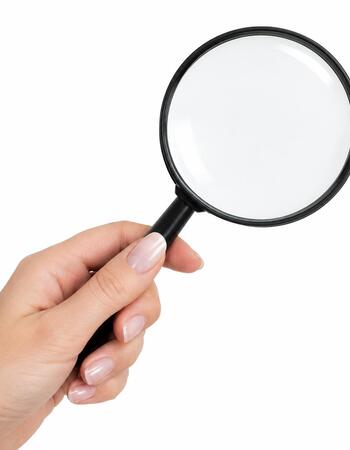 How to distinguish genuine CBD from a fake: 5 signs and the key document